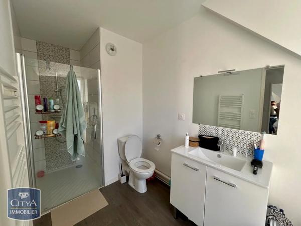Appartement à louer 2 pièces 36.6m² Tours (37100)