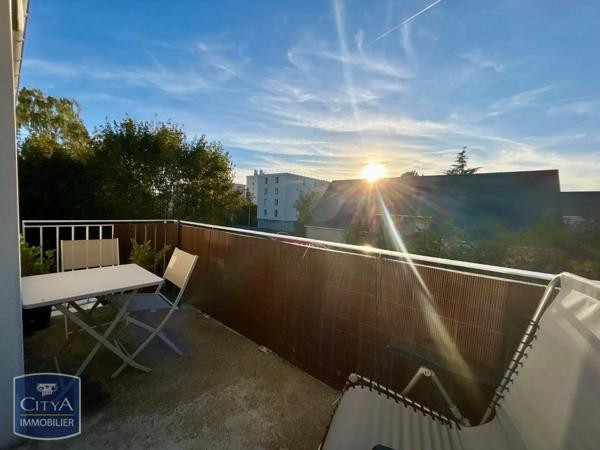 Appartement à louer 2 pièces 36.6m² Tours (37100)