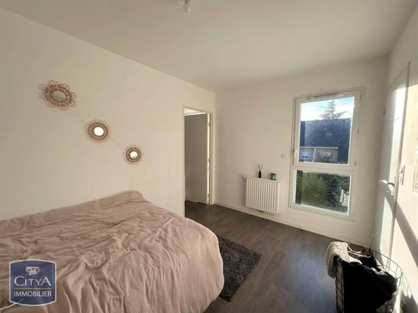 Appartement à louer 2 pièces 36.6m² Tours (37100)