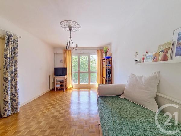 Appartement F3 à vendre  3 pièces - 63,44 m 2   FRESNES  - 94