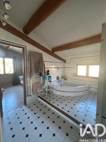 Maison à vendre 5 pièces 117 m² Saint-Marcel-d'Ardèche