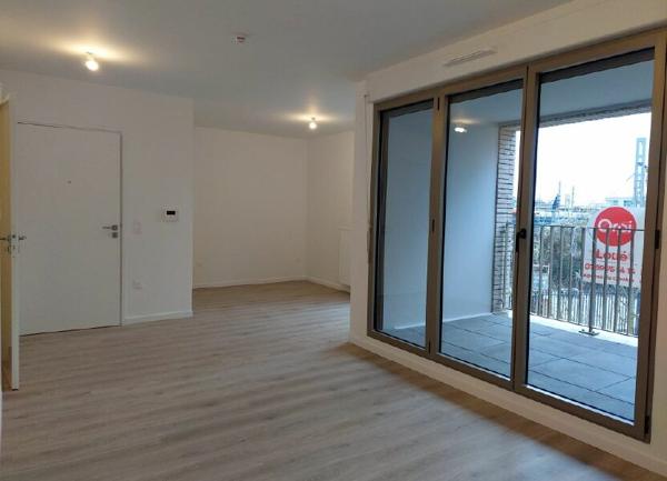 Appartement à louer    1 pièce • 36,10 m2 Massy