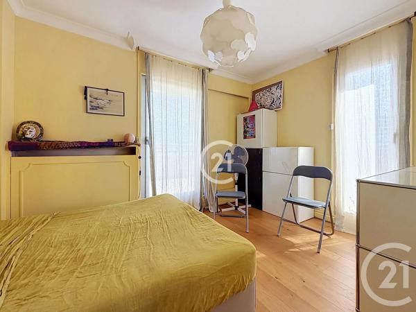 Appartement F3 à vendre  3 pièces - 79 m 2   MONTREUIL  - 93