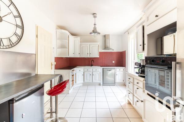 Maison à vendre 10 pièces 195 m² Montévrain