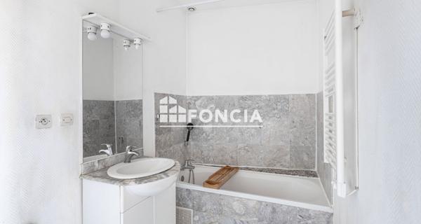 À vendre Appartement 2 pièces 44 m² - Lille 59800