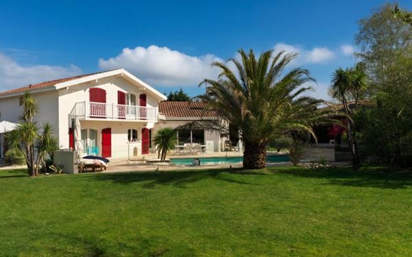 Maison à vendre    5 pièces •  Bénesse-Maremne