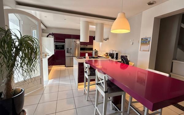 Maison à vendre    5 pièces •  Bénesse-Maremne