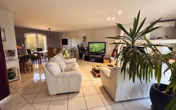 Maison à vendre    5 pièces •  Bénesse-Maremne