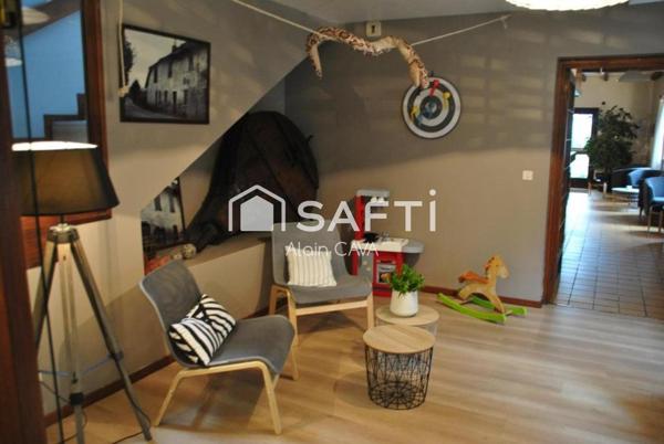 Hotel restaurant de 400m² sur 1045m² de terrain avec pisicine et cabanes insolites