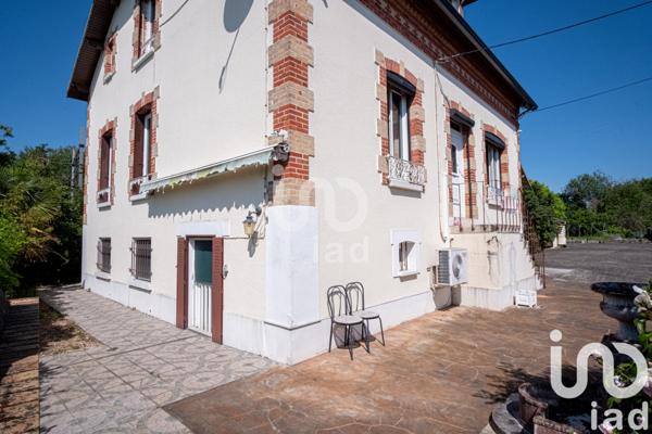 Maison à vendre 9 pièces 165 m² Saint-Pierre-lès-Nemours