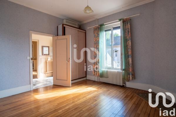 Maison à vendre 9 pièces 165 m² Saint-Pierre-lès-Nemours