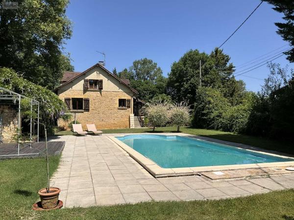 Maison à vendre à Gourdon dans le Lot (46300), ref : 46041/430