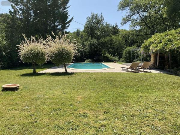 Maison à vendre à Gourdon dans le Lot (46300), ref : 46041/430