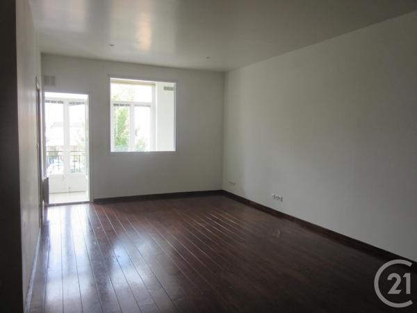 Appartement F3 à vendre  3 pièces - 63,65 m 2   DAX  - 40
