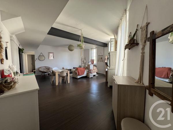 Appartement F3 à vendre  3 pièces - 63,65 m 2   DAX  - 40
