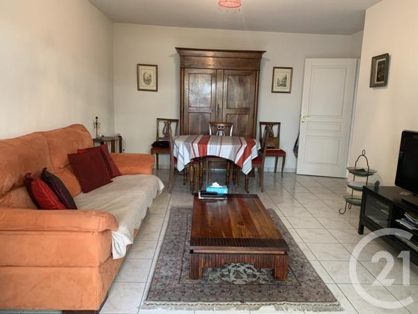 Appartement F3 à vendre  3 pièces - 63,65 m 2   DAX  - 40