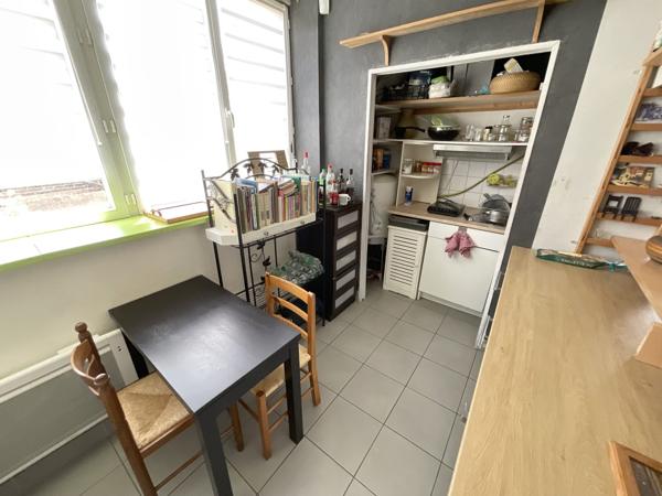 Deux Logements Dans Une Batisses Hors Copropriété