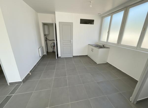 Deux Logements Dans Une Batisses Hors Copropriété