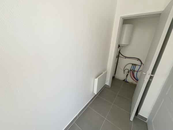 Deux Logements Dans Une Batisses Hors Copropriété