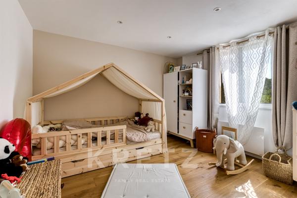 Maison rénovée avec piscine et vue panoramique – 180 m² sur 1 470 m² de terrain