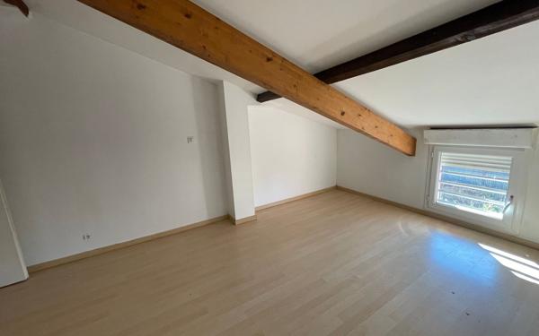 Appartement à vendre    3 pièces • 61,30 m2 Saint-Jory