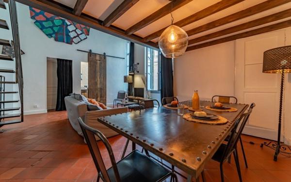 Appartement à vendre    2 pièces •  Nîmes