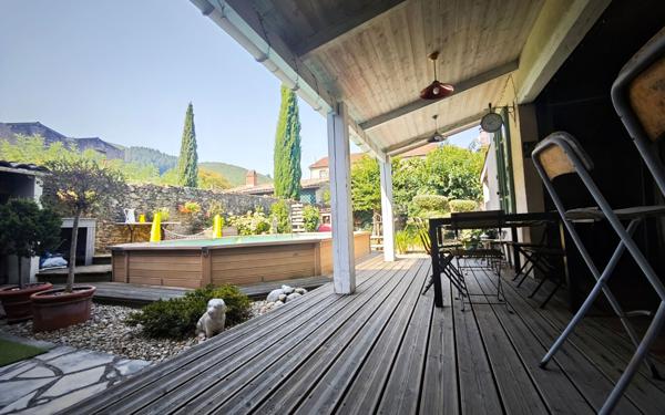Maison à vendre    5 pièces • 184 m2 Mazamet