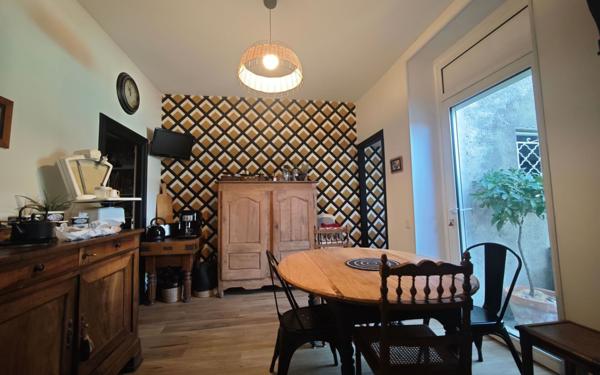 Maison à vendre    5 pièces • 184 m2 Mazamet