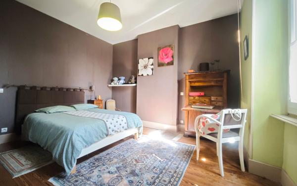 Maison à vendre    5 pièces • 184 m2 Mazamet