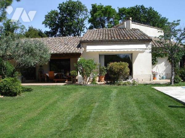 Maison à Vendre à Saint-Martin-de-Crau (13310) dans les Bouches-du-Rhône (13),
Nous vous invit...