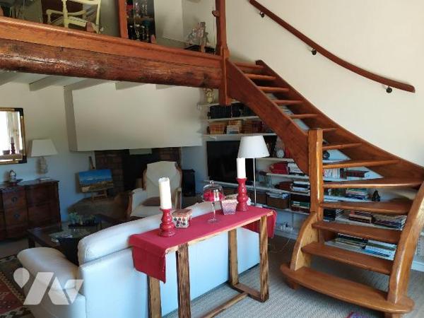 Maison à Vendre à Saint-Martin-de-Crau (13310) dans les Bouches-du-Rhône (13),
Nous vous invit...