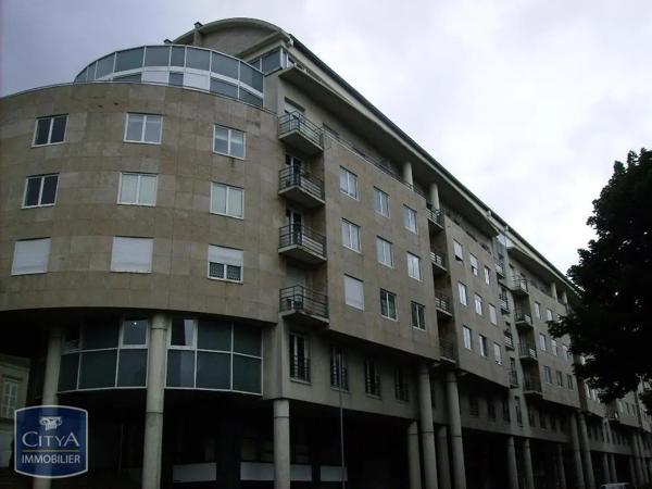 Appartement à louer 1 pièce 21.81m²