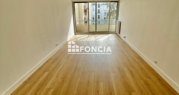 Location Appartement 2 pièces 57.73 m² - Paris 75015