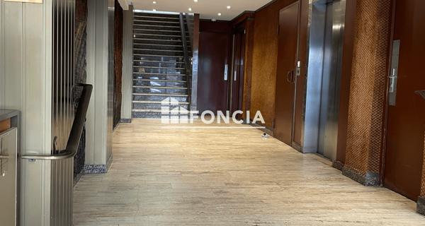 Location Appartement 2 pièces 57.73 m² - Paris 75015