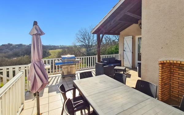 Maison à vendre    5 pièces •  Agen