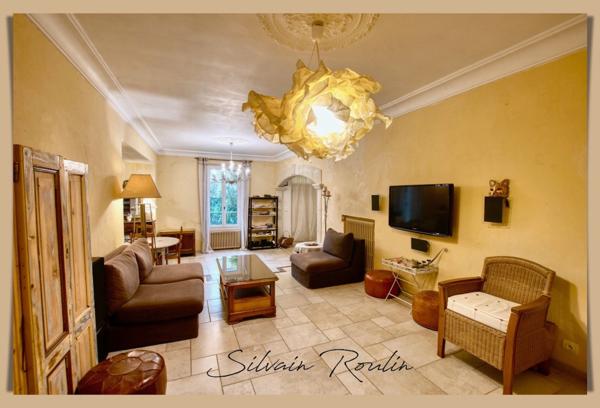 Maison de maître à vendre 8 pièces 320m² NYONS (26)