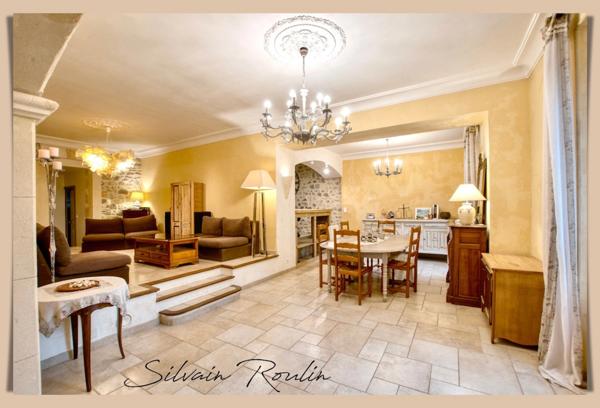 Maison de maître à vendre 8 pièces 320m² NYONS (26)