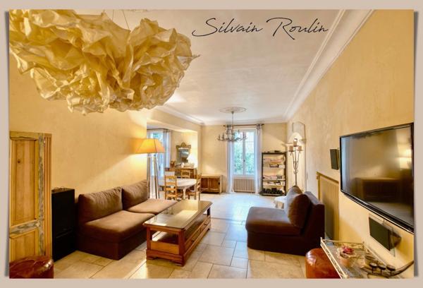 Maison de maître à vendre 8 pièces 320m² NYONS (26)