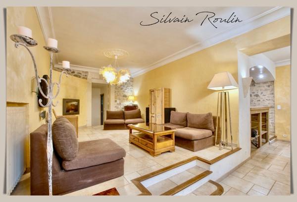 Maison de maître à vendre 8 pièces 320m² NYONS (26)