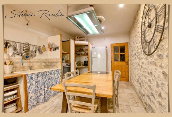 Maison de maître à vendre 8 pièces 320m² NYONS (26)