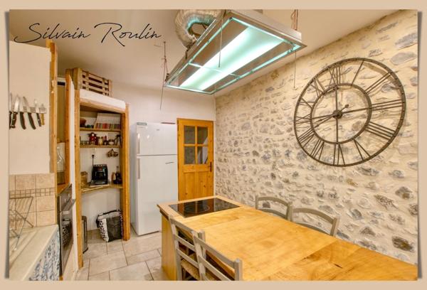 Maison de maître à vendre 8 pièces 320m² NYONS (26)