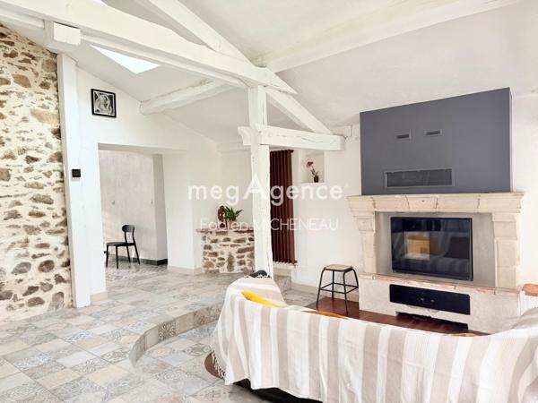 Maison à Cholet, 49300 - 7 pièces 202m²