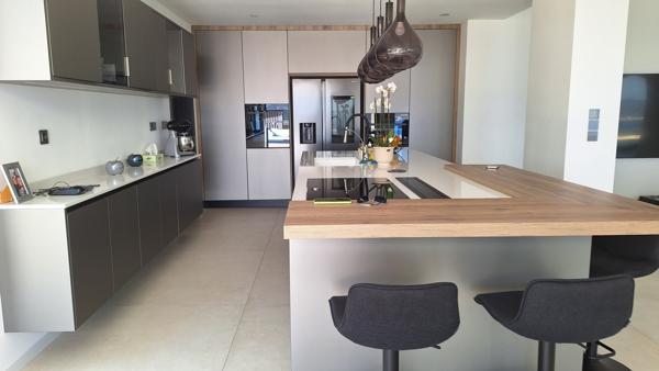 Propriété contemporaine récente avec vue mer et piscine – Porticcio Grosseto-Prugna (20128)