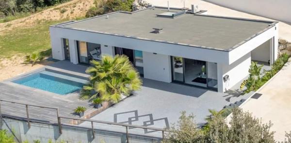 Propriété contemporaine récente avec vue mer et piscine – Porticcio Grosseto-Prugna (20128)