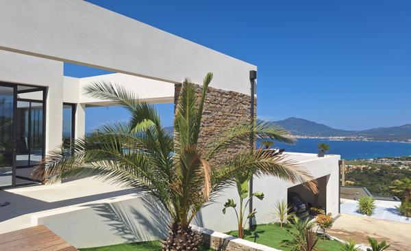 Propriété contemporaine récente avec vue mer et piscine – Porticcio Grosseto-Prugna (20128)