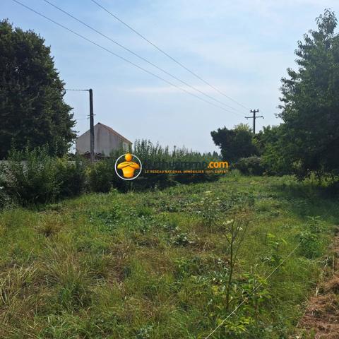 Vente                                                      Terrain
                        
                                         537 m2                     à Touquin