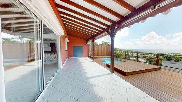 Magnifique villa T5, avec piscine et vue mer.