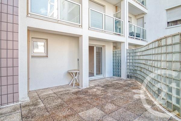Appartement F2 à vendre  2 pièces - 52 m 2   ERMONT  - 95