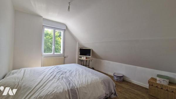 AU CALME SUR 3900 M² DE TERRAIN-124 M² HAB. 4 CHAMBRES