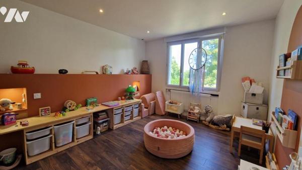 AU CALME SUR 3900 M² DE TERRAIN-124 M² HAB. 4 CHAMBRES